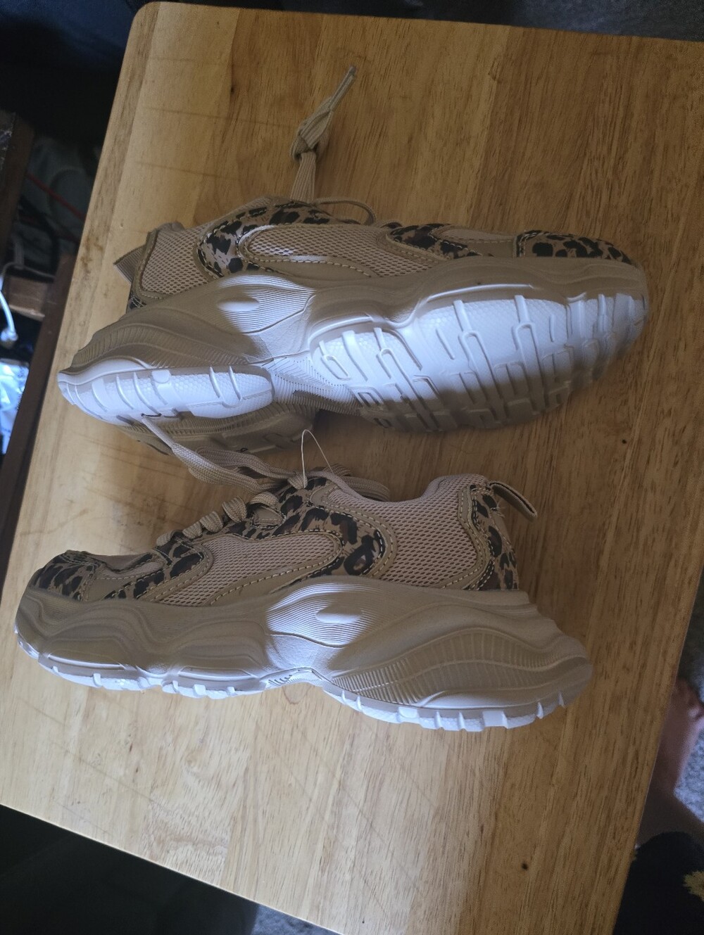 Berness Chunky Beige Sneakers with Leopard Accent
